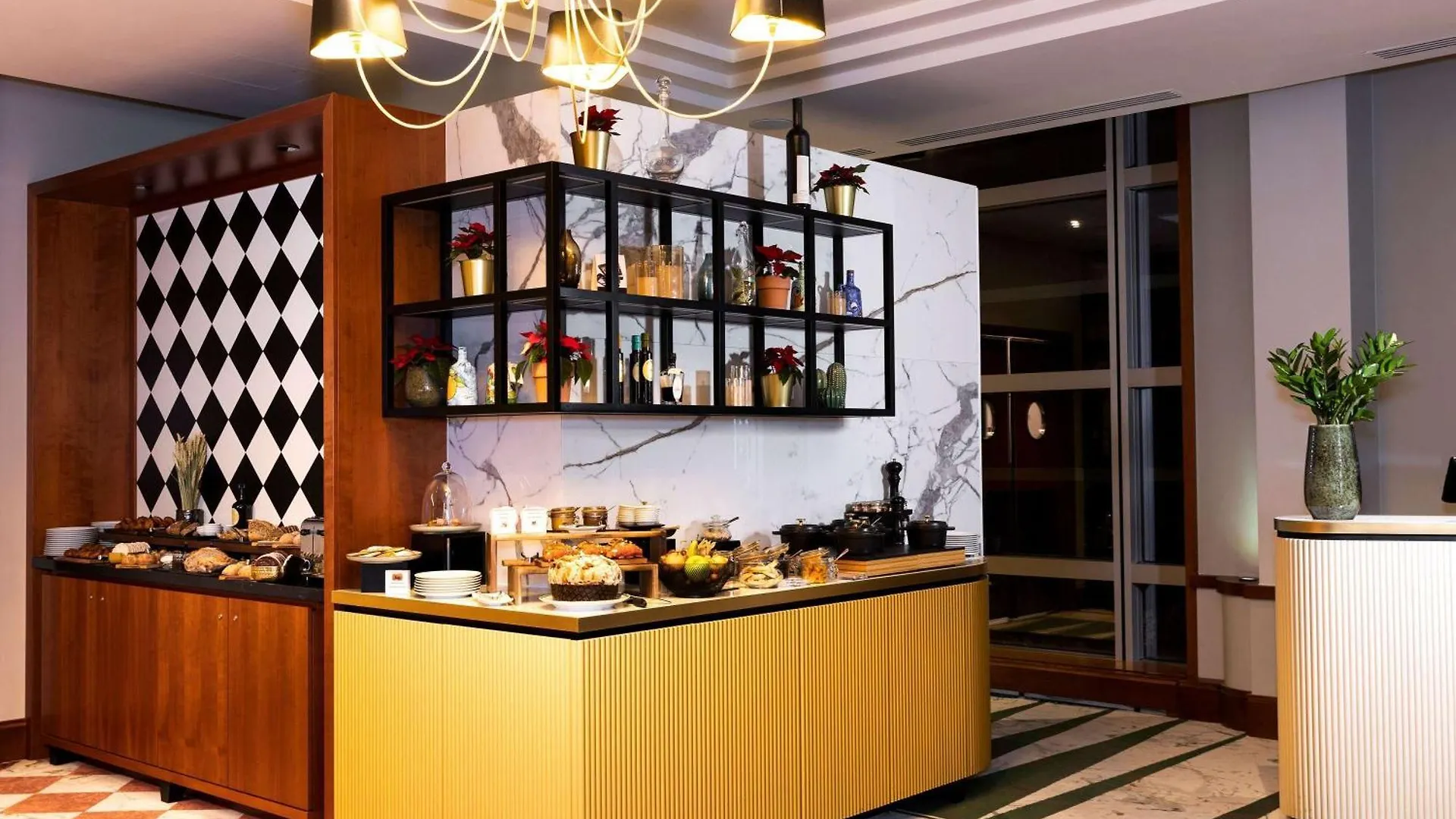 Sofitel Luxembourg Europe Otel 5*,